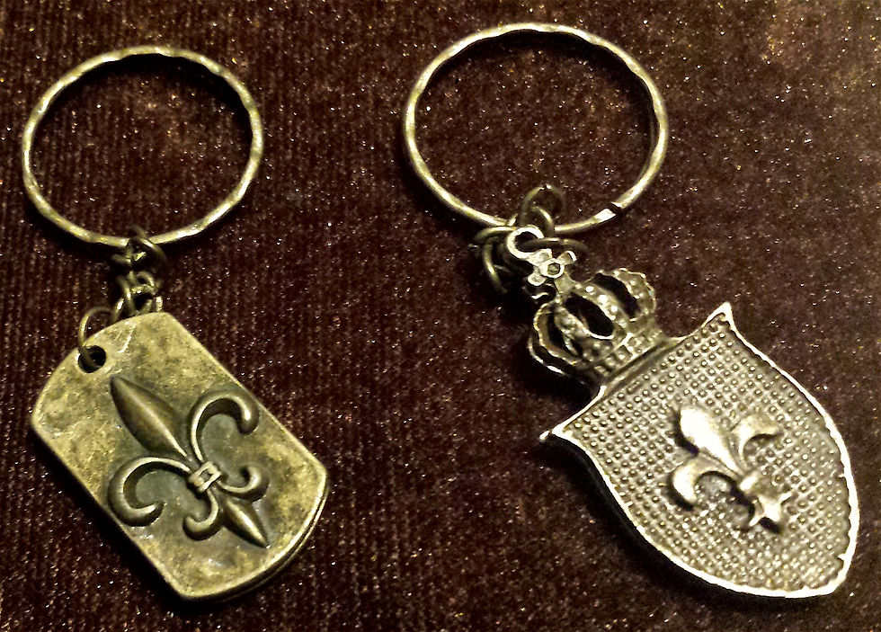 Thumbnail: Antique Bronze Fleur de Lis Keychains