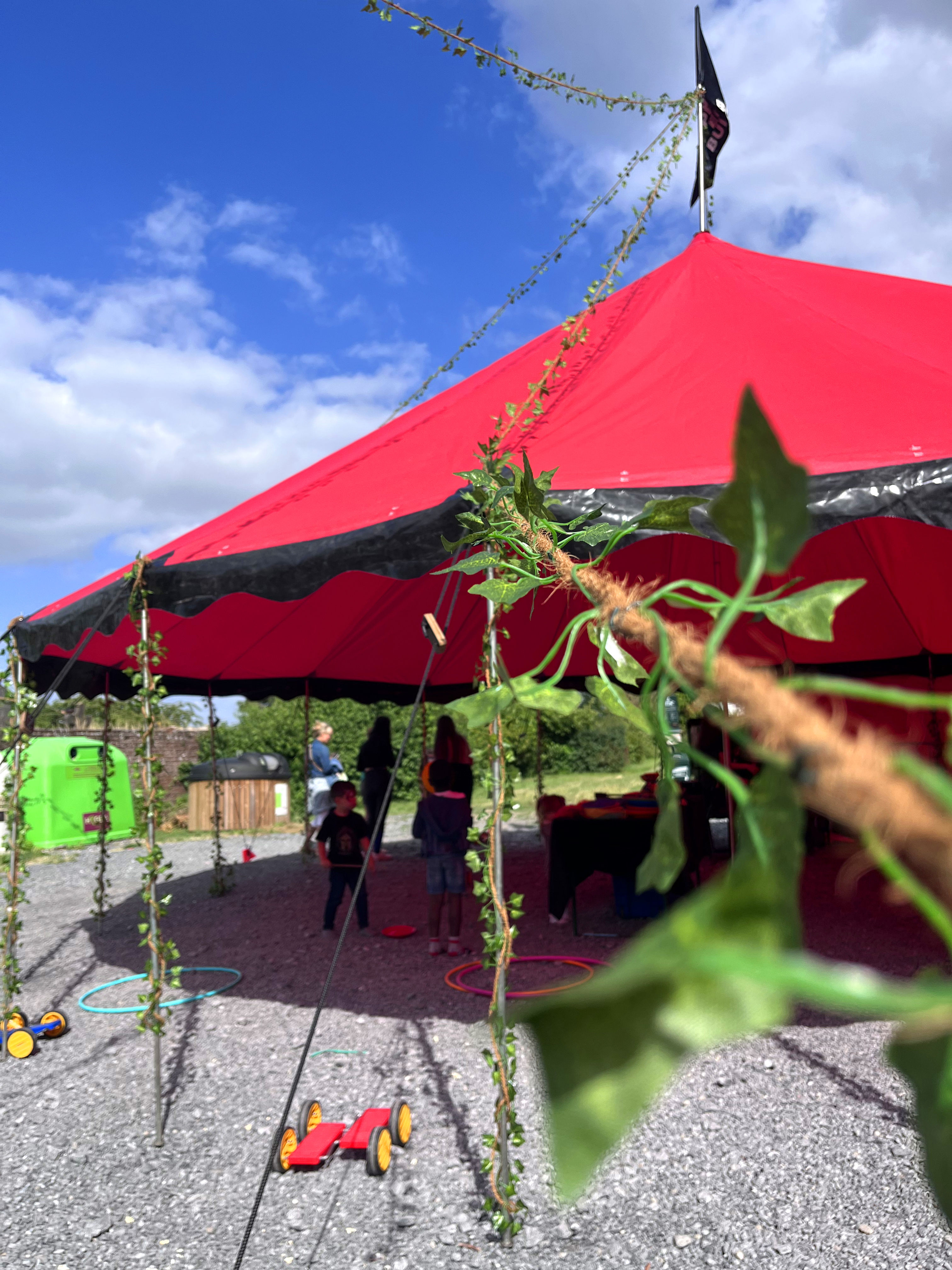 Chapiteau féerique avec deco