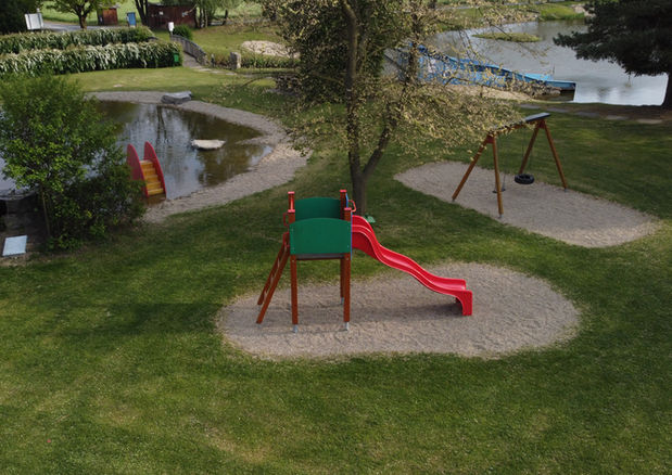 Spielplatz 
Badesee Großsteinbach Steiermark