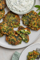 Crispy Spinach and Feta Fritters (Spanakopita Fritters), gluten-free