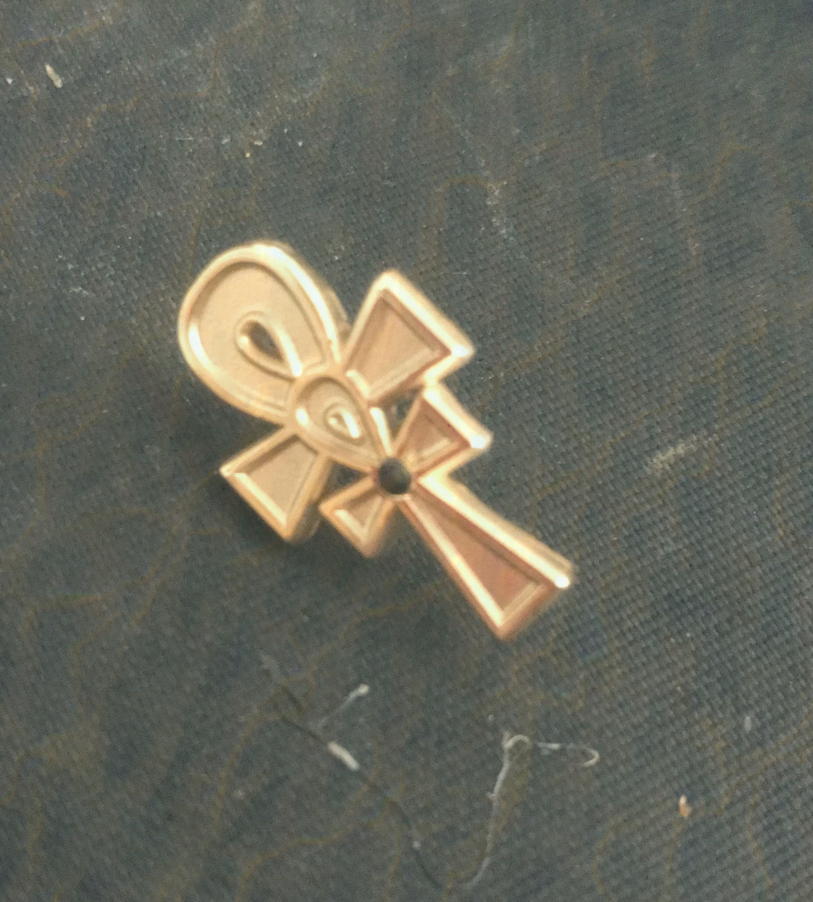 Minankhtwy Lapel Pin