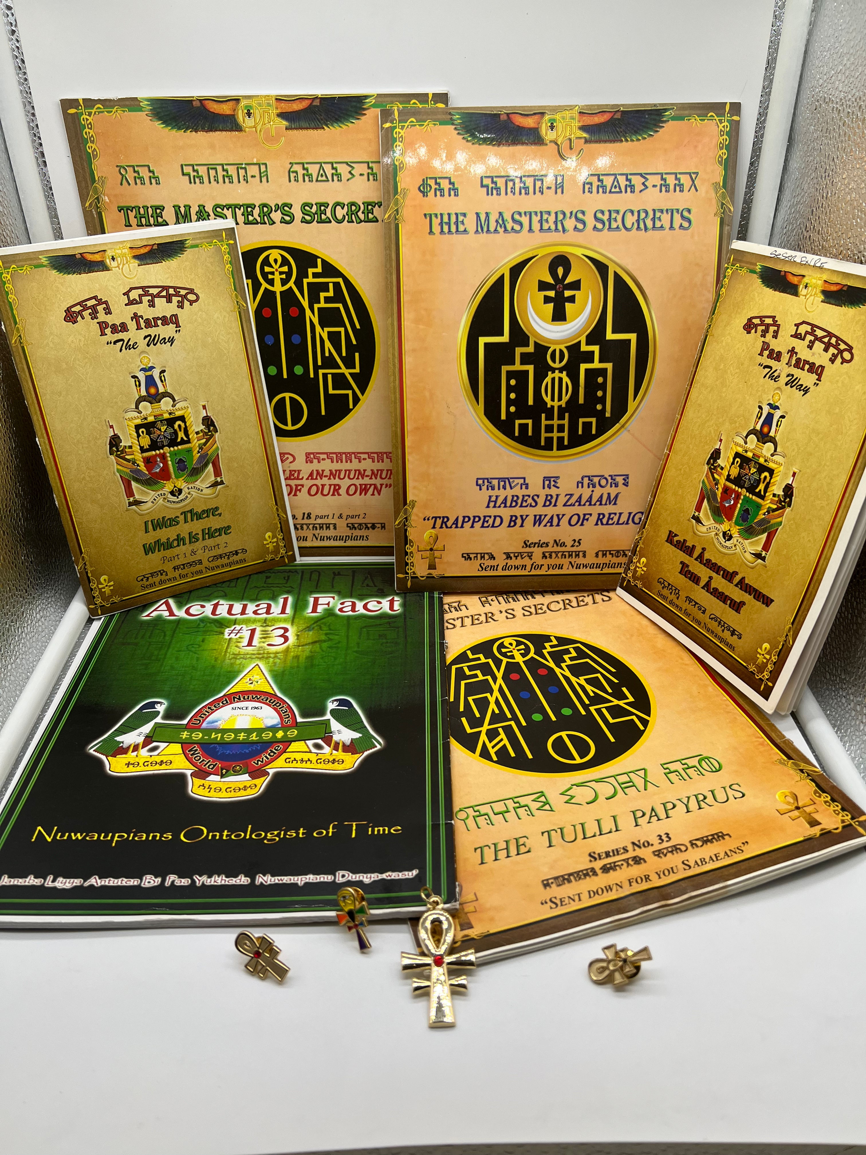 Books/Accessories Bundle