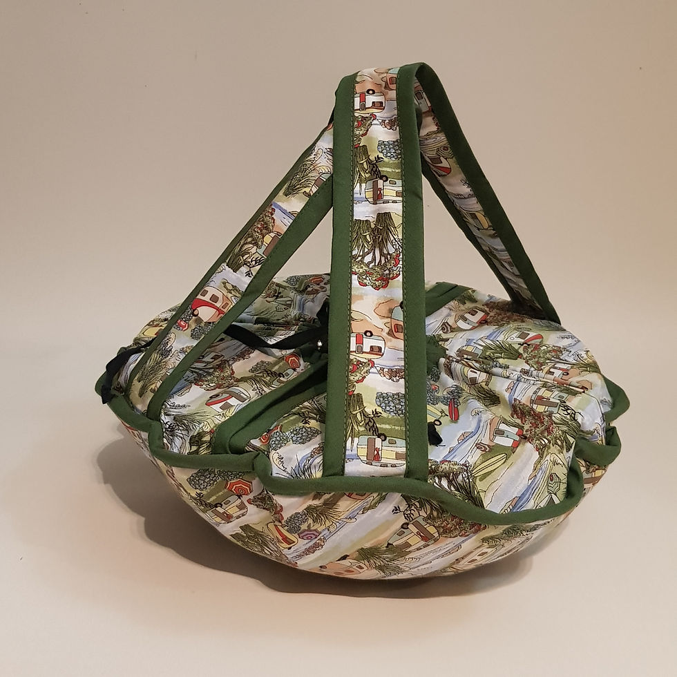 Casserole Carrier Retro Caravan Design