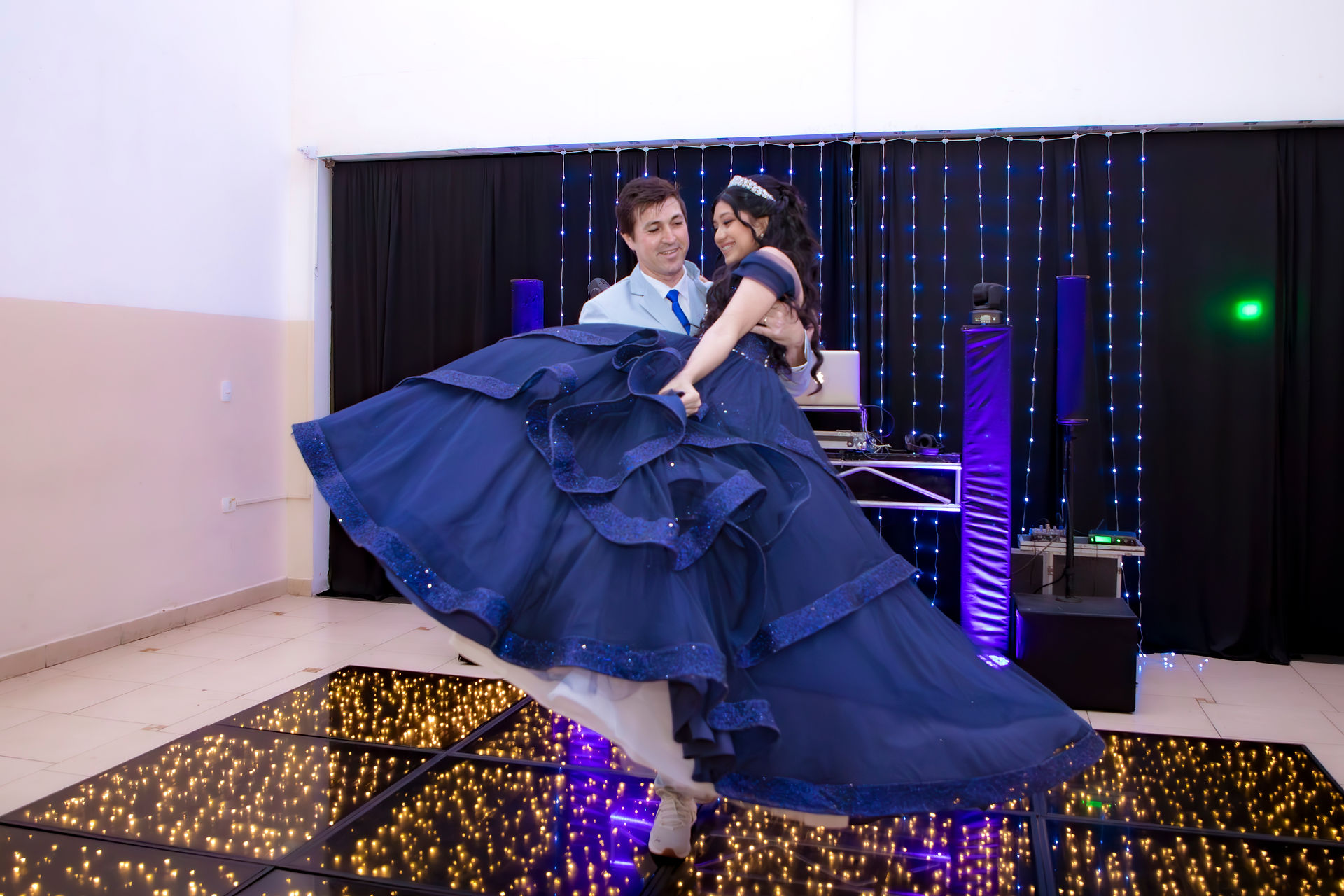 fotografo aniversario debutante 15 anos no buffet lisbon em jacarei