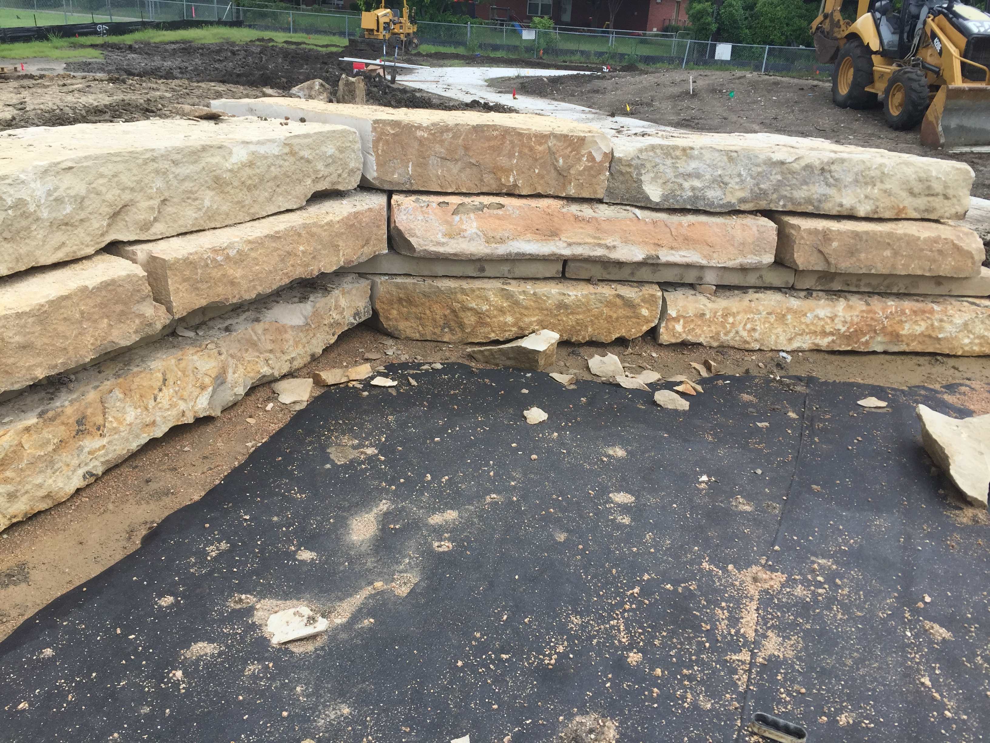 BOU104: Hog Creek Boulders Wall
