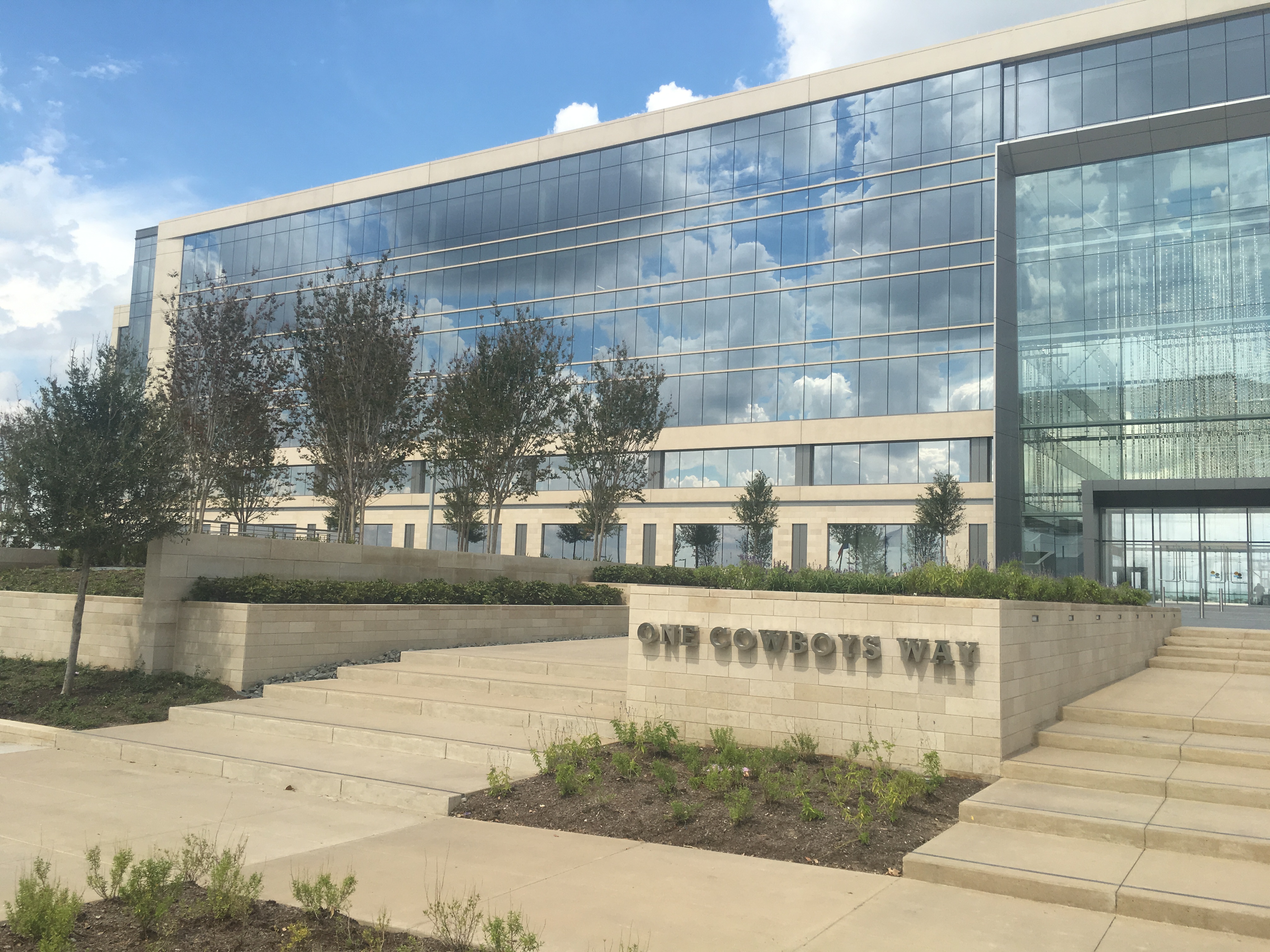 C102: Dallas Cowboys Headquarters