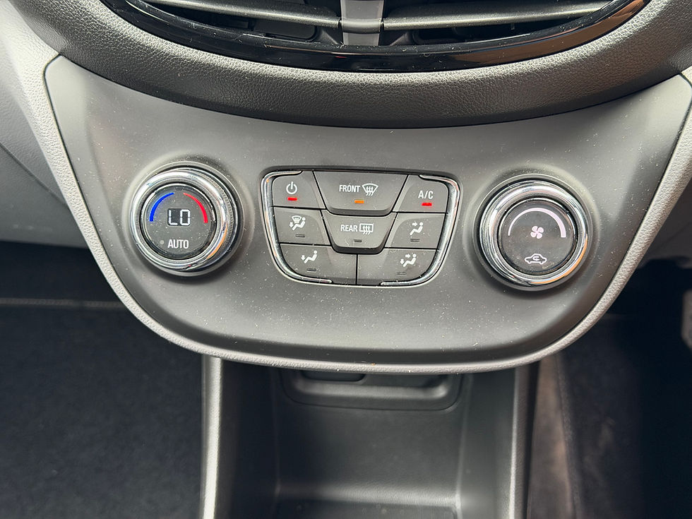 Thumbnail: Vauxhall Viva 1.0i SL Automatic
