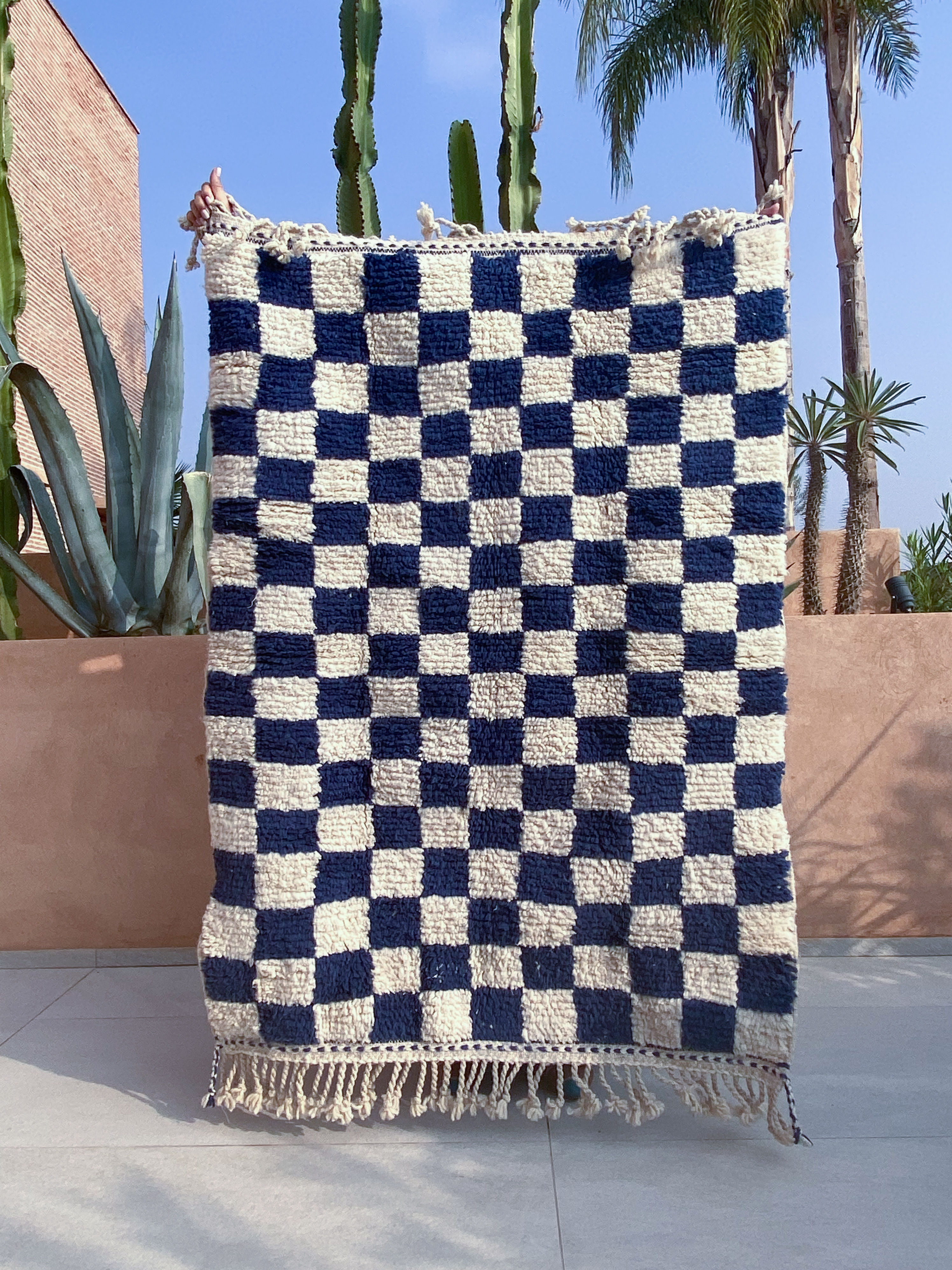 Tapis berbère damier bleu