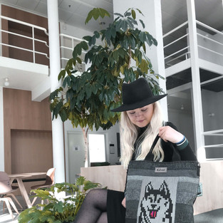 Triinu husky backbag.jpeg