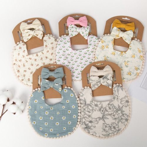 ミュージシャン [Alexandros]baby bib 3-Piece Baby Bib & Headband Set – Double-Sided Floral Bibs