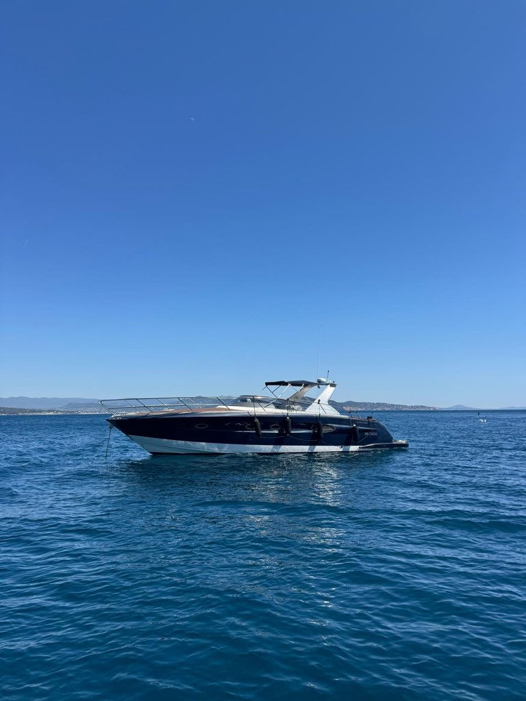 Miniature : Arcoa 38 yacht de 13 m avec skipper 