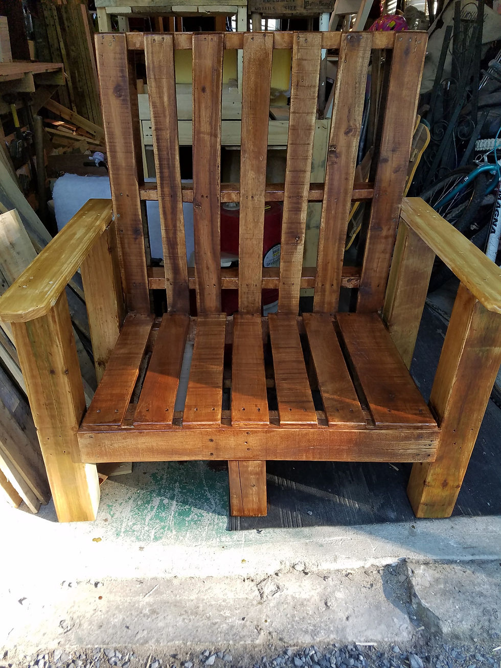 Thumbnail: Pallet Chair / Love Seat