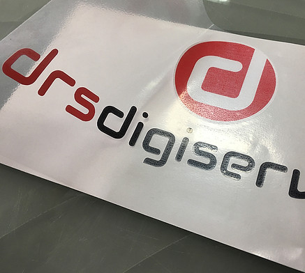 adesivi ad intaglio, pellicole da taglio, vinile intaglio, scritte adesive, scritte sagomate, adesivi fustellati, adesivi in pvc, adesivi ad intaglio, adesivi sagomati, lettere per vetrine, scritte per vetrine, scritte saldi, scritte promozionali, stampa fustellata, etichette adesive, stampa digitale, stampa diretta, stampa uv, stampa grande formato, stampa supporti flessibili, stampa rigidi, stampa adesivi pubblicitari, striscioni e banner, striscioni personalizzati, adesivi personalizzati, scritte a rilievo, loghi adesivi, bollini adesivi, strisce adesive, adesivi da terra, adesivi calpestabili, segnaletica covid, lettere sagomate adesive, insegne pubblicitarie, adesivo murale, scritte adesive per auto
