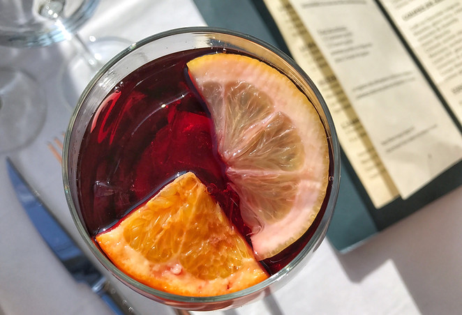 Noble Coyote cocktail - Hibiscus con mezcal