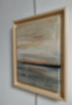 Lisiere du silence, encadré en bois naturel et vu de côté, peinture abstraite de Sophie Dumont