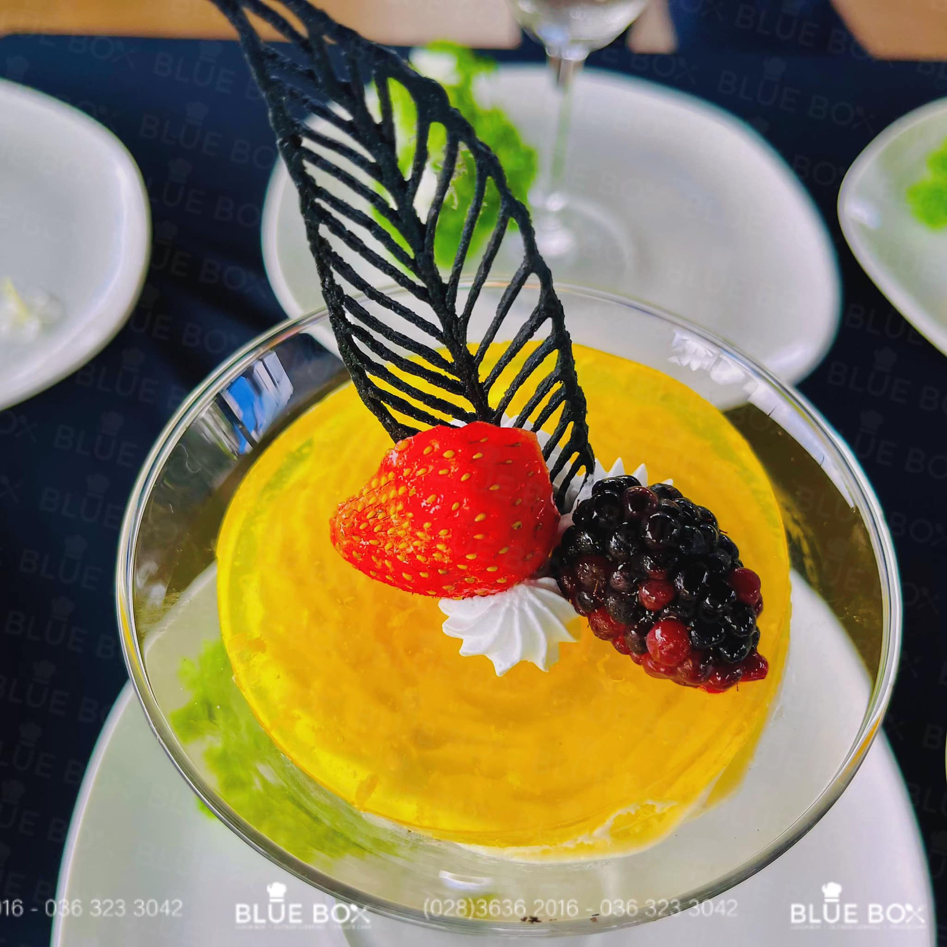 Blue Box Catering · Tiệc Tea Break giá rẻ - Tiệc Finger food - Canape - Tiệc Buffet - Tiệc bàn Á Âu.
