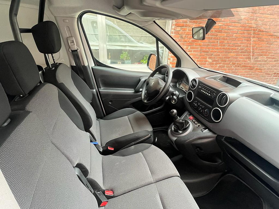 Thumbnail: Verkocht! Peugeot Partner 2019