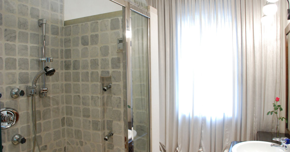 Locazione Turistica Joyful Padova, Suite 102 e 103 Camere matrimoniali con bagno in comune