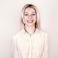 Frau 8