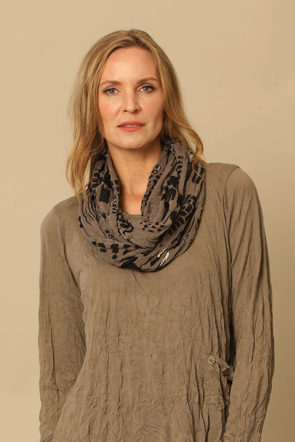 Thumbnail: Scarf  - CM8080