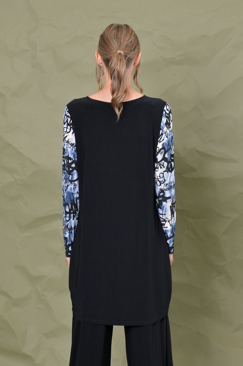Thumbnail: Kerri Tunic