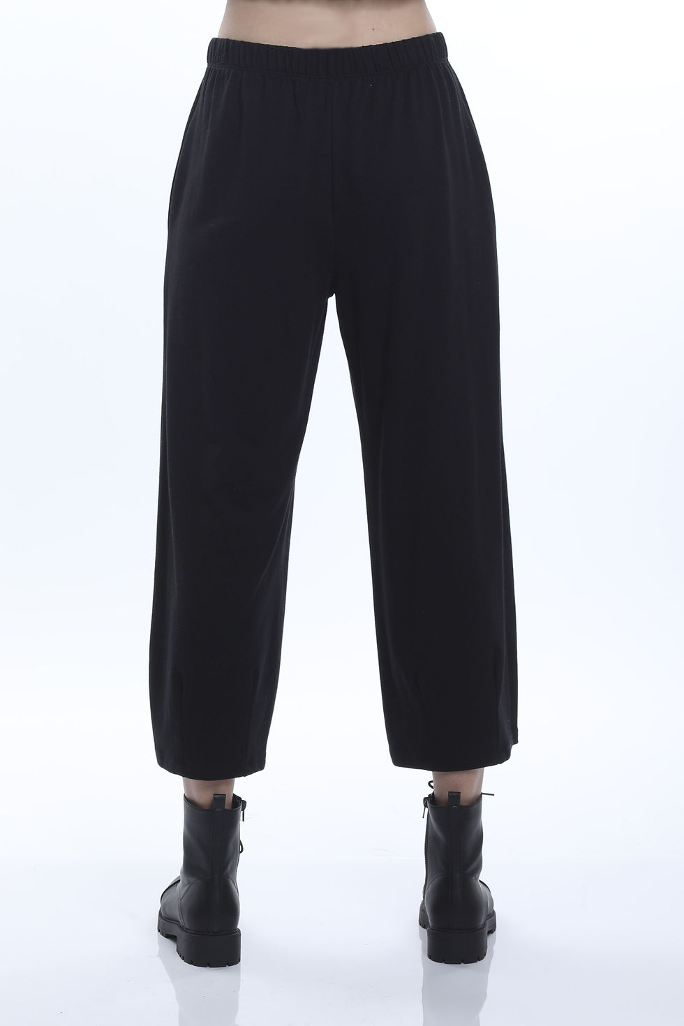 Thumbnail: Elliana Pant