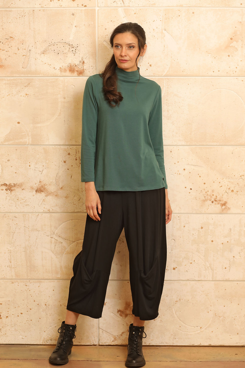 Thumbnail: Bethany Top - M82238