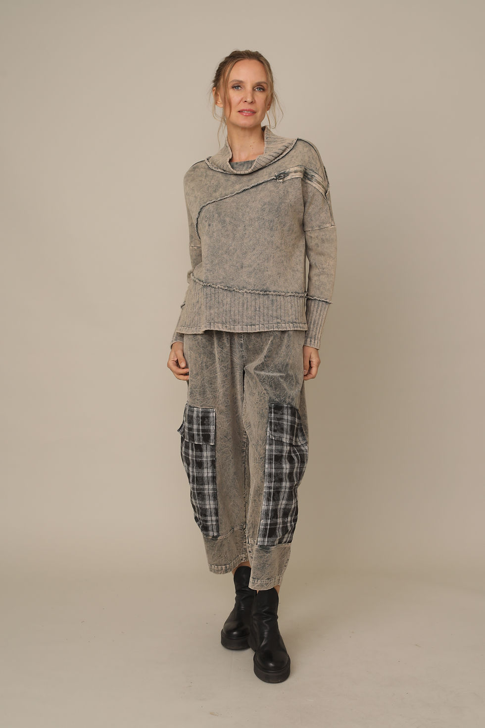 Thumbnail: Joy Corduroy Mix Pant - 4GP8350