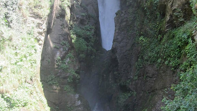 Noori Chamb Bufliaz Surankote