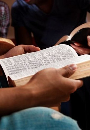 bible-study_724_482_80_edited.jpg