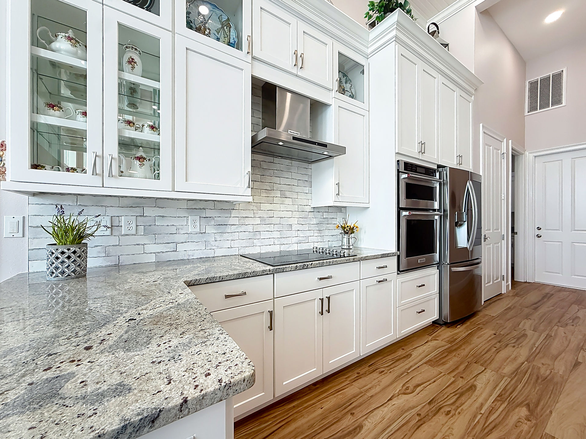 Interior Listing Photo by Tyto Media