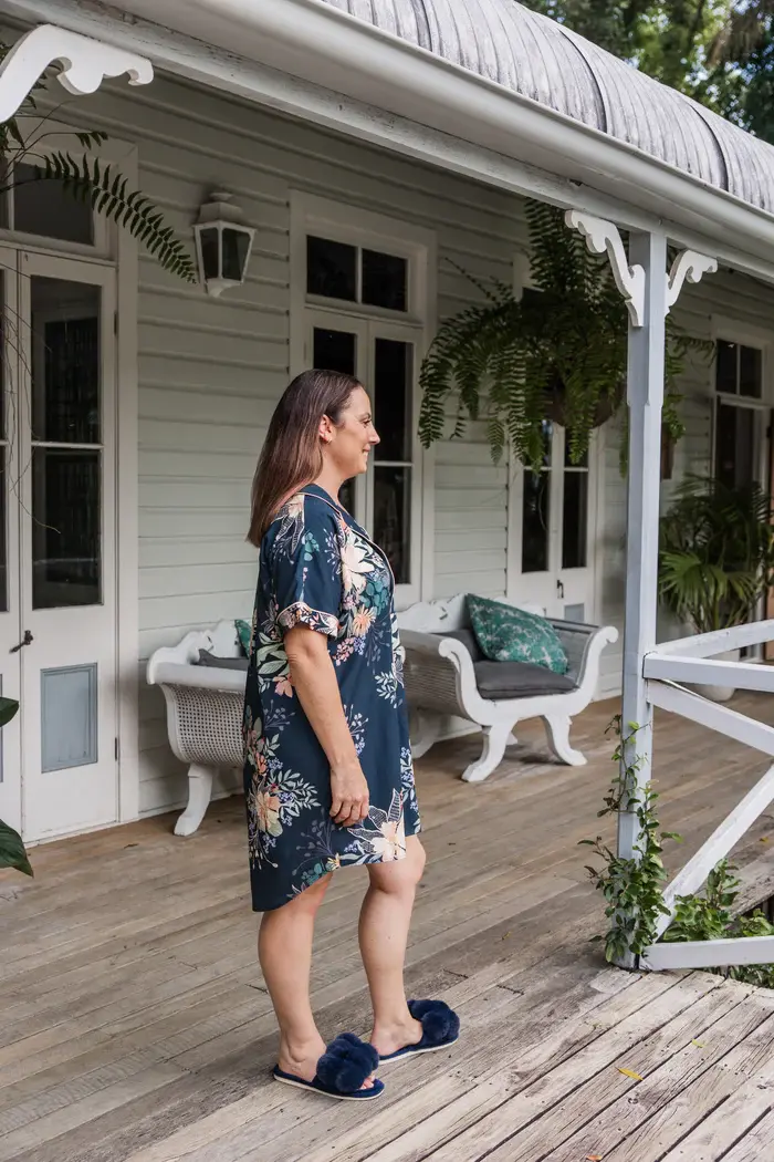 Thumbnail: Signature Recovery Sleep Shirt | Country Bloom | Akoya Luxe