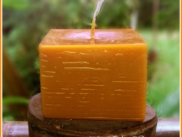 The Benefits of Burning Pure Beeswax Honey Candles