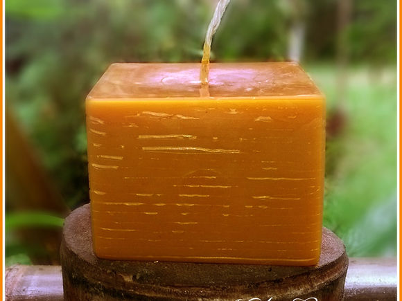 The Benefits of Burning Pure Beeswax Honey Candles