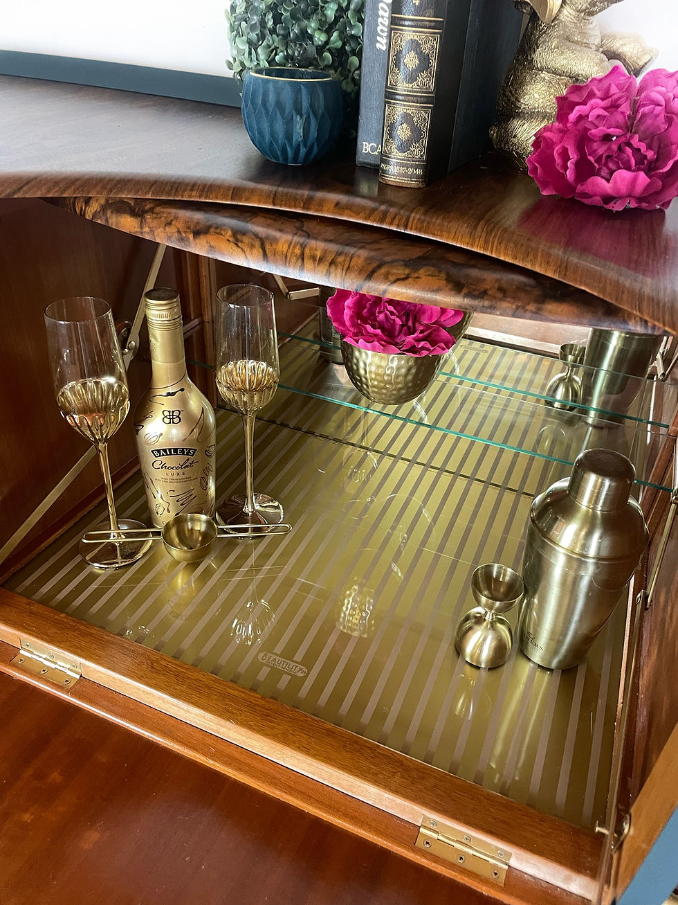 Thumbnail: Beautility Cocktail Cabinet in Green and Gold