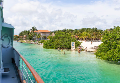 Tulum puerto aventuras view from a yacht