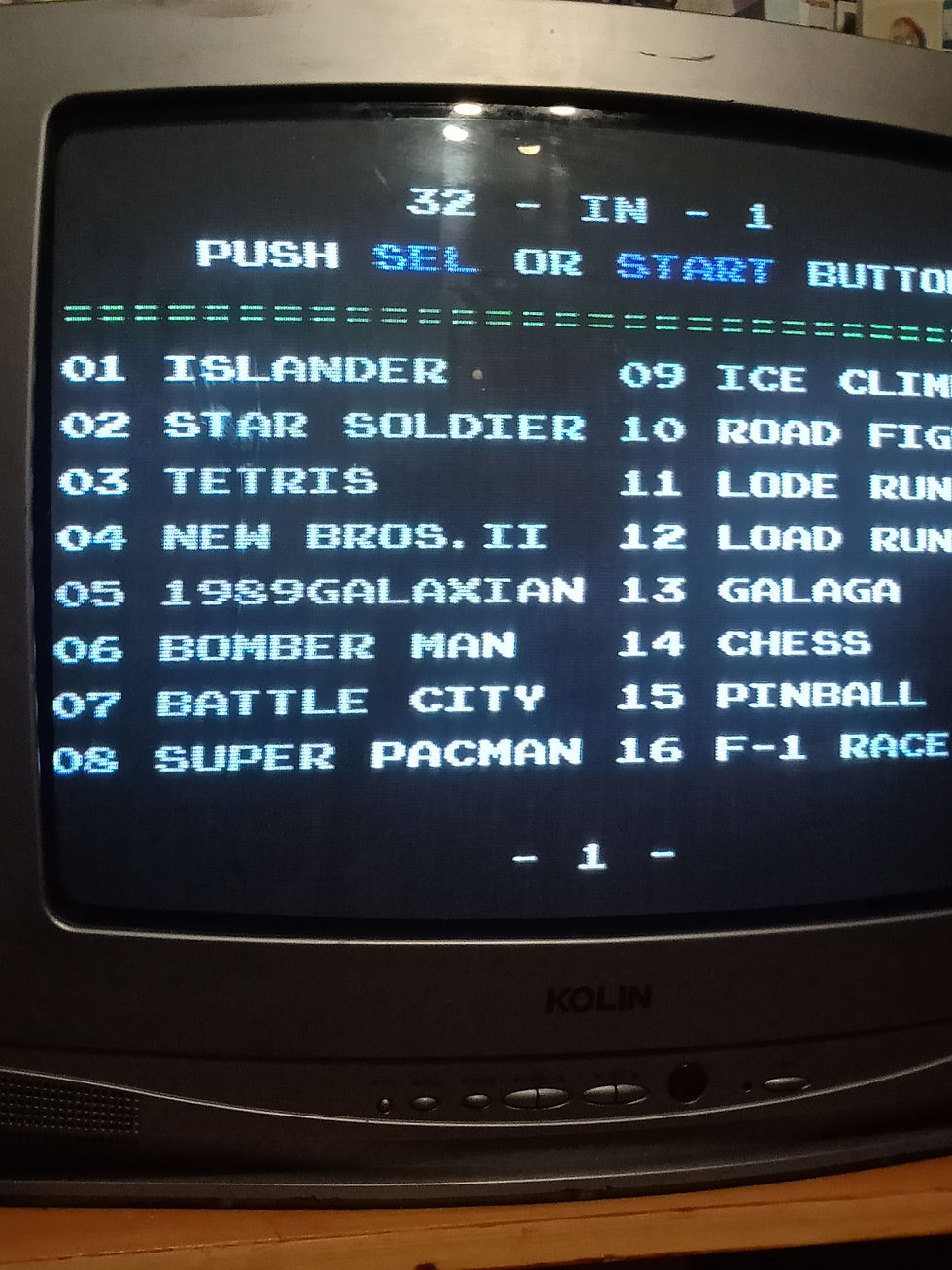 Thumbnail: Famicom 32 in 1 multicart (CHIPS)