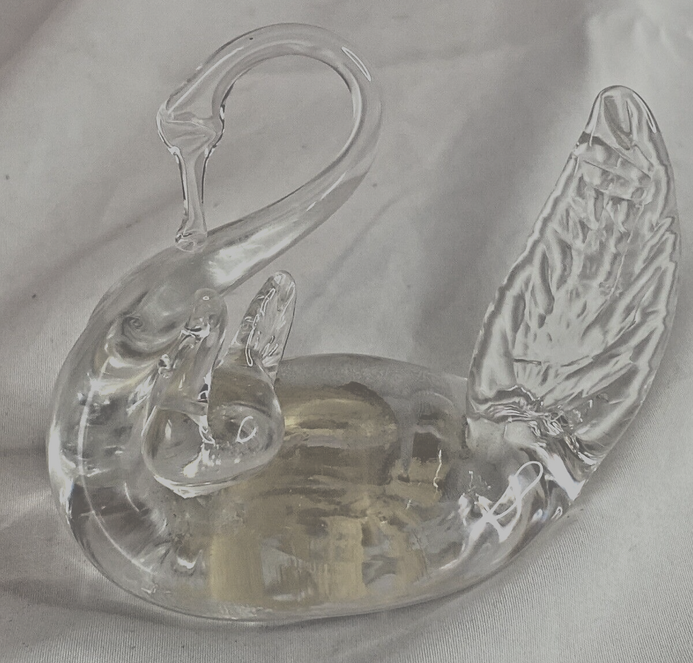 Art Glass Swan Figurine With Cygnet On Back - Hand Blown
