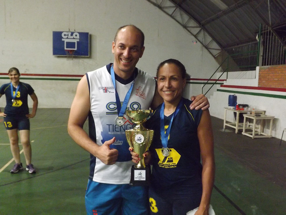 Prof. David, e a capitã Rosangela