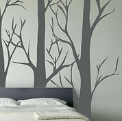 pegatinas-pared-dormitorio-vinilo-pared-entera-arboles-grises-cama-doble.jpg
