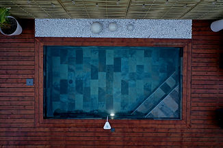 Piscine vue drone