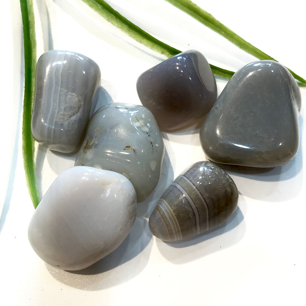 Blue Chalcedony (Tumbled)