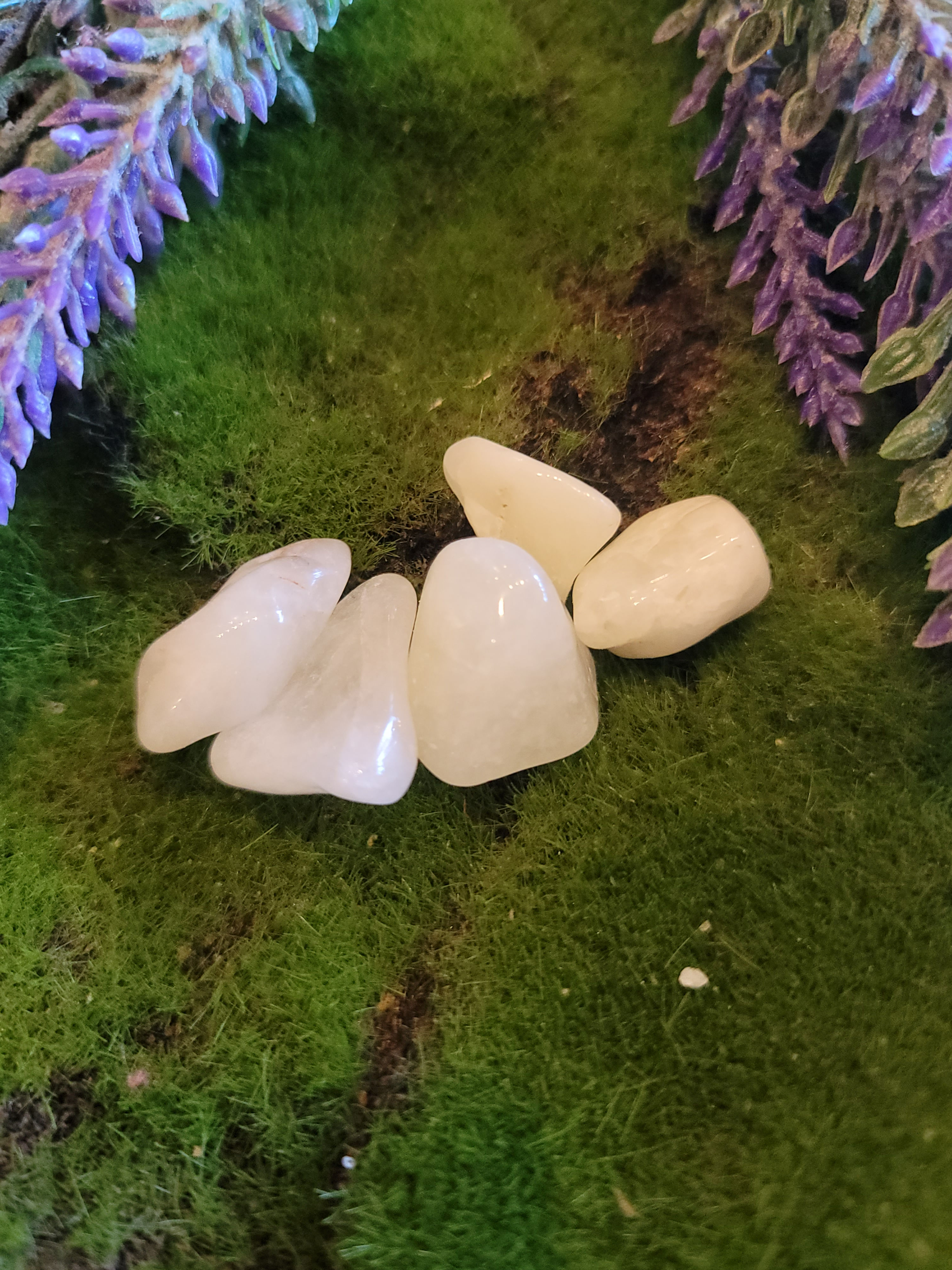 Sulphur Quartz tumbled