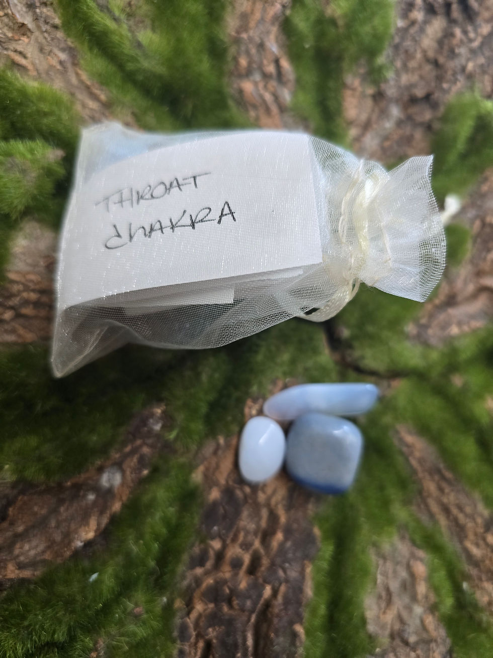 Throat Chakra Crystal Bundle