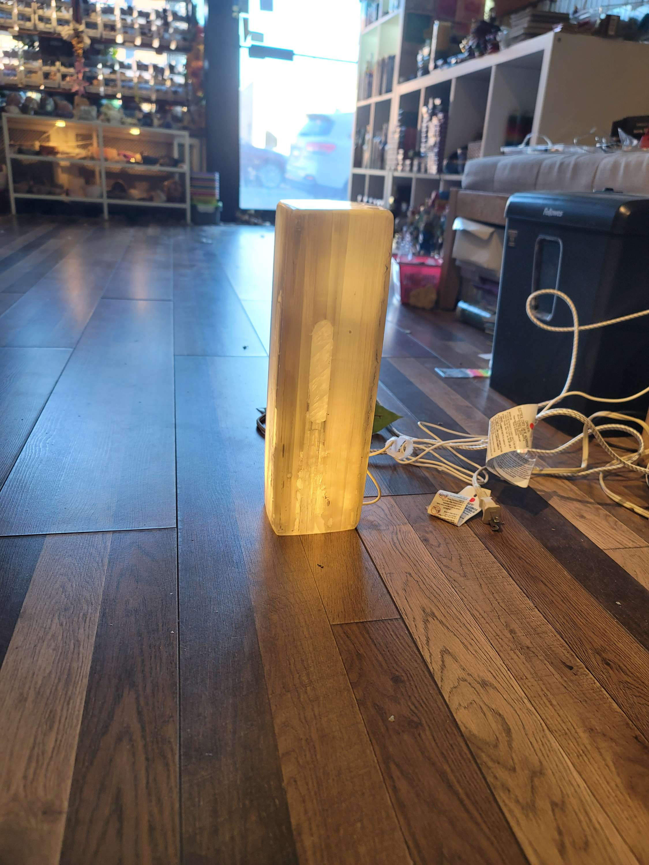Selenite lamp