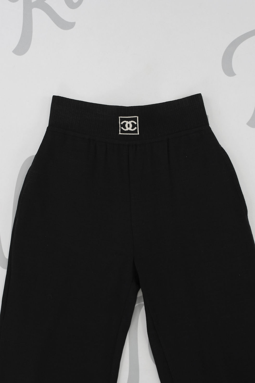 【Black映える輝きのアクセント♡】CHANEL パンツ Chanel High Waisted Knit Logo Pants BlackSport | Tokyo Roses