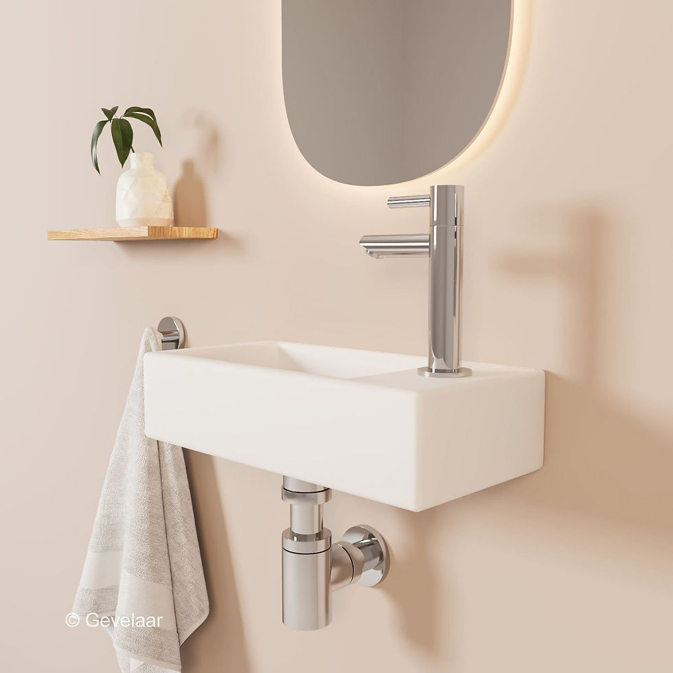 Thumbnail: Tanaro Ceva fonteinset in minimalistische toiletruimte met mat witte wasbak rechts, rechte fonteinkraan in chroom.
