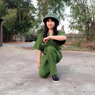 Thuong, Di's sister will join the Faculty of Medicine to become a Dental Surgeon.