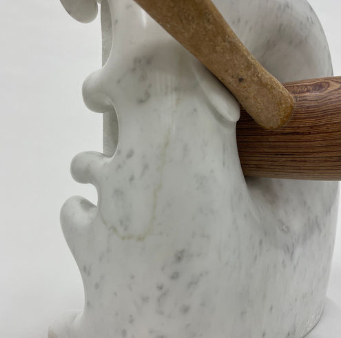Destruction Sculpture en marbre de Cédric Motte