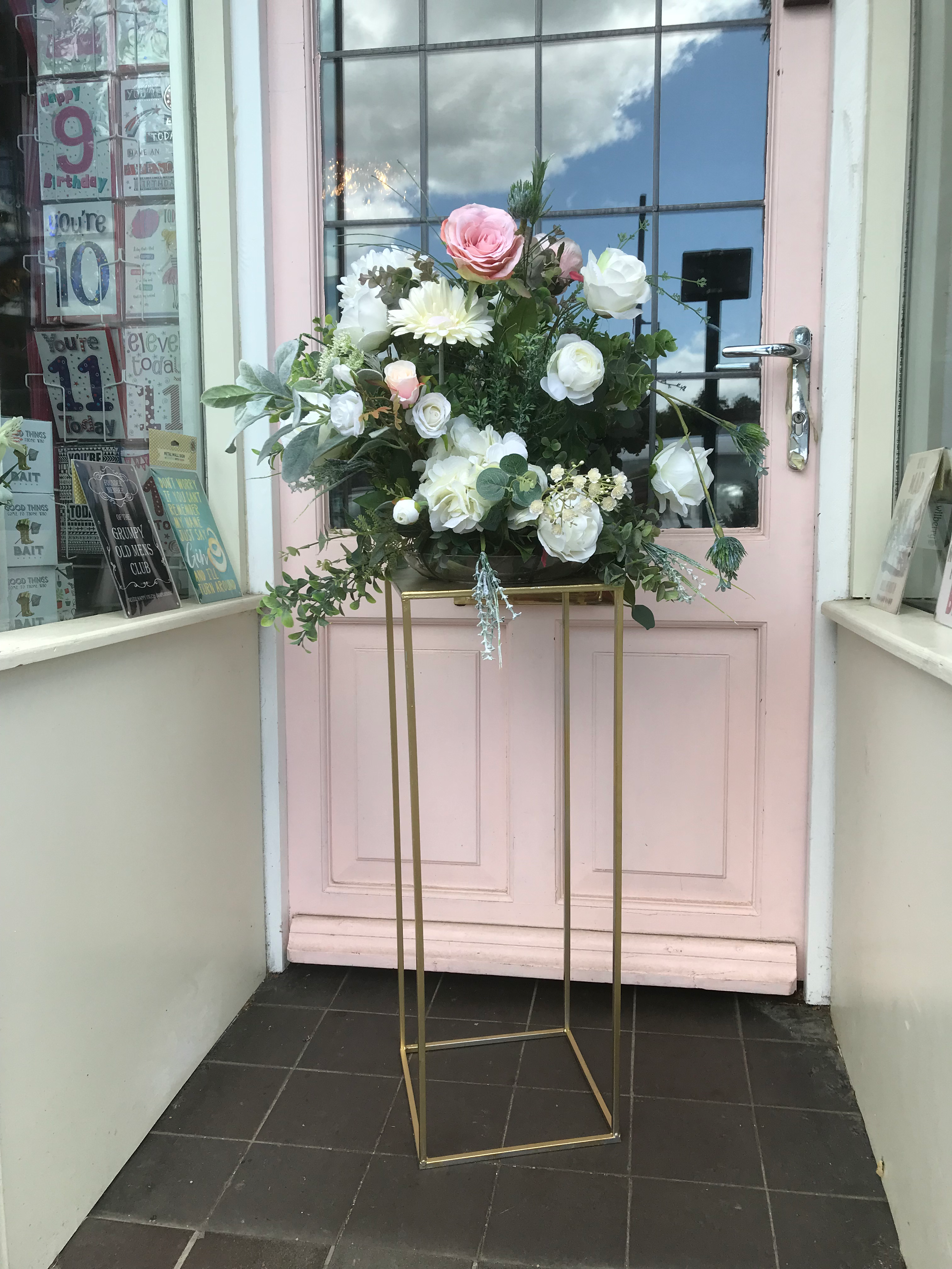 Harlow Metal Stand for floral arran